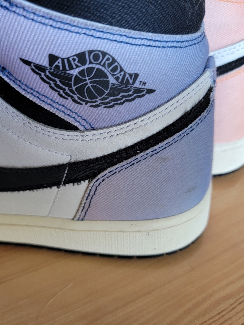 Nike High-Top Sneakers in Pastel Pink and Lavender - Picture 8 of 10